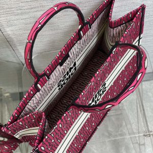 img_2b46f204_20240907_i1725692597_3098_5_jpg MISS LARGE TOTE 42 IN MAGENTA PURPLE CANVAS