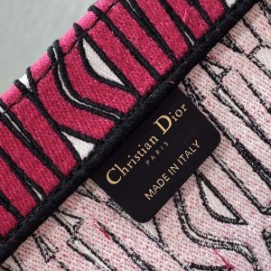 img_2b46f204_20240907_i1725692597_4037_2_jpg MISS LARGE TOTE 42 IN MAGENTA PURPLE CANVAS