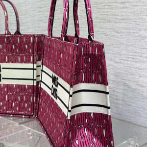 img_2b46f204_20240907_i1725692597_432_4_jpg MISS LARGE TOTE 42 IN MAGENTA PURPLE CANVAS