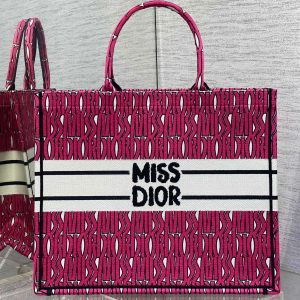 img_2b46f204_20240907_i1725692598_1887_8_jpg MISS LARGE TOTE 42 IN MAGENTA PURPLE CANVAS