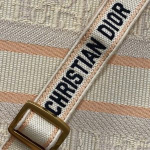 img_2b46f204_20240921_i1726907099_412_1_jpg Small Book Tote 27 Beige Oblique Embroidered Raffia Camel Calfskin