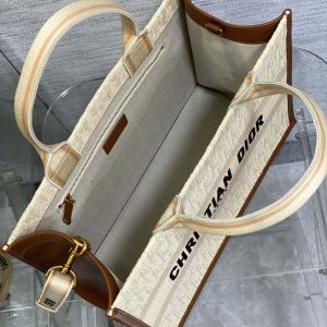 Medium Book Tote 37 Beige Oblique Embroidered Raffia Camel Calfskin