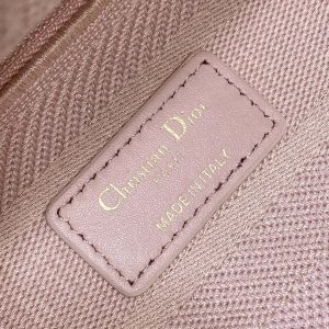 img_2b46f204_20240925_i1727253419_6232_6_jpg SMALL 24 LADY BAG IN PASTEL PINK CANVAS