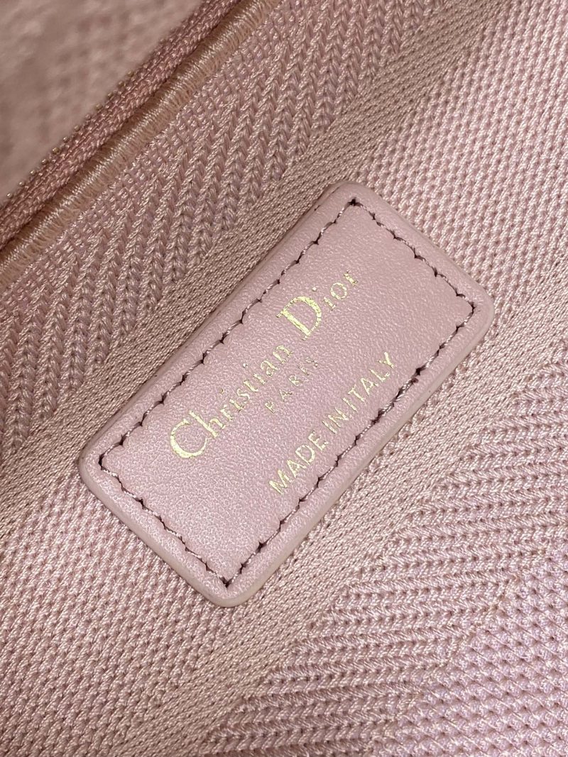 img_2b46f204_20240925_i1727253419_6232_6_jpg SMALL 24 LADY BAG IN PASTEL PINK CANVAS