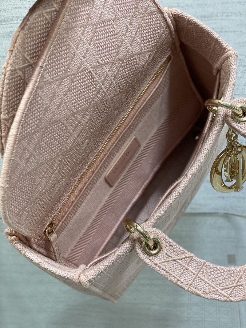 img_2b46f204_20240925_i1727253419_9153_7_jpg SMALL 24 LADY BAG IN PASTEL PINK CANVAS