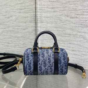 img_2b46f204_20240928_i1727503674_2025_8_jpg_b7166c5c-6e67-4b46-b632-d74a5e02223c GROOVE MINI 17 BAG IN DENIM BLUE OBLIQUE MONOGRAM JACQUARD