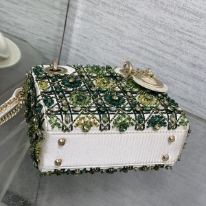 img_2b46f204_20240928_i1727504644_5520_2_jpg MINI 17 LADY BAG IN WHITE SATIN WITH GREEN EMBROIDERED BEADWORK