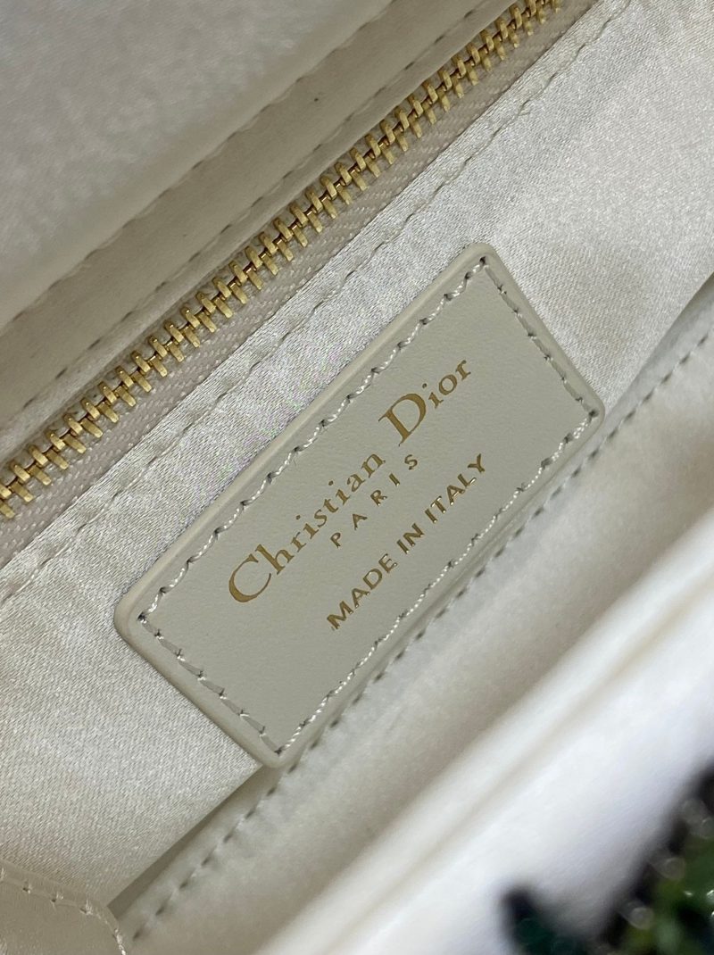 img_2b46f204_20240928_i1727504644_7631_4_jpg MINI 17 LADY BAG IN WHITE SATIN WITH GREEN EMBROIDERED BEADWORK