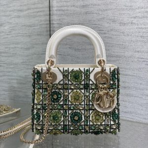 img_2b46f204_20240928_i1727504644_9045_8_jpg MINI 17 LADY BAG IN WHITE SATIN WITH GREEN EMBROIDERED BEADWORK