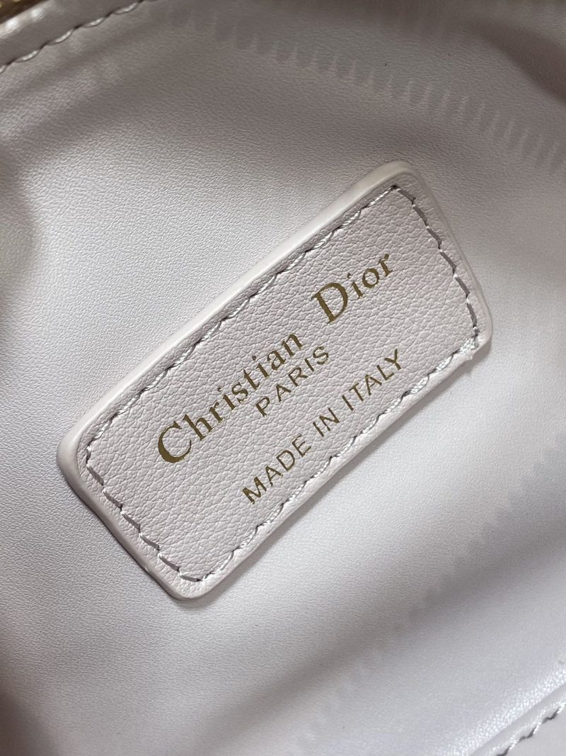 img_2b46f204_20241006_i1728202210_627_2_jpg GROOVE MINI 17 BAG IN LIGHT PINK LAMBSKIN