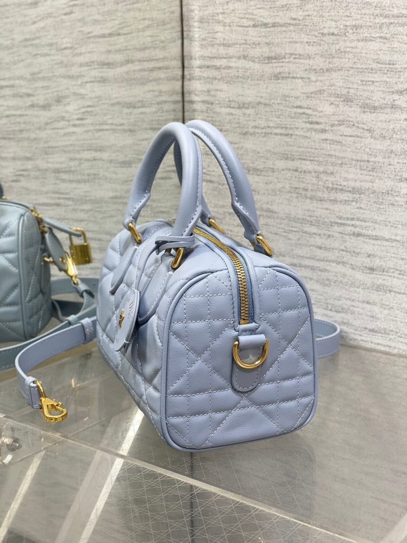 img_2b46f204_20241006_i1728202747_3931_1_jpg GROOVE 20 BAG IN LIGHT BLUE LAMBSKIN