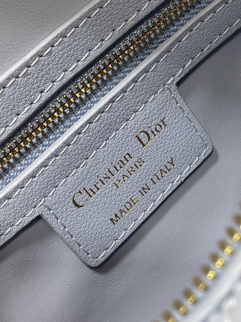 img_2b46f204_20241006_i1728202748_1863_2_jpg GROOVE 20 BAG IN LIGHT BLUE LAMBSKIN