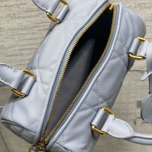 img_2b46f204_20241006_i1728202748_3142_6_jpg GROOVE 20 BAG IN LIGHT BLUE LAMBSKIN