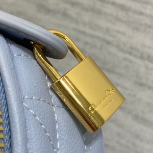 img_2b46f204_20241006_i1728202792_5467_8_jpg GROOVE 25 BAG IN LIGHT BLUE LAMBSKIN