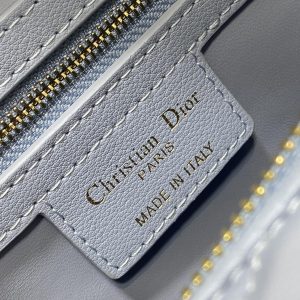 img_2b46f204_20241006_i1728202792_8930_7_jpg GROOVE 25 BAG IN LIGHT BLUE LAMBSKIN