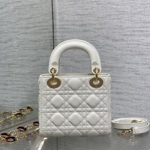 img_2b46f204_20241008_i1728331598_4453_0_jpg MINI 17 LADY BAG IN WHITE MACROCANNAGE LAMBSKIN WITH GOLD HARDWARE