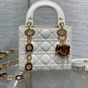 img_2b46f204_20241008_i1728331598_7702_1_jpg MINI 17 LADY BAG IN WHITE MACROCANNAGE LAMBSKIN WITH GOLD HARDWARE
