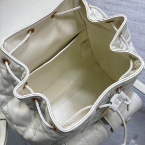 img_2b46f204_20241015_i1728965829_3969_2_jpg SMALL 23 CARO BACKPACK IN WHITE MACROCANNAGE LAMBSKIN