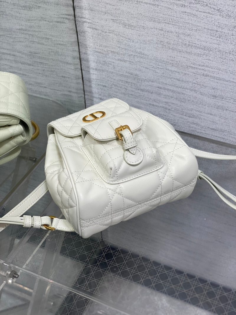 img_2b46f204_20241015_i1728965904_2179_8_jpg SMALL 20 CARO BACKPACK IN WHITE MACROCANNAGE LAMBSKIN