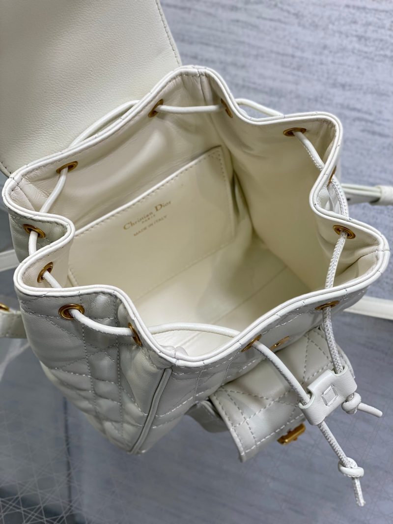 img_2b46f204_20241015_i1728965904_6129_5_jpg SMALL 20 CARO BACKPACK IN WHITE MACROCANNAGE LAMBSKIN