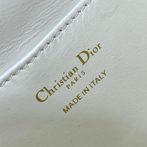 img_2b46f204_20241015_i1728965904_9890_7_jpg SMALL 20 CARO BACKPACK IN WHITE MACROCANNAGE LAMBSKIN