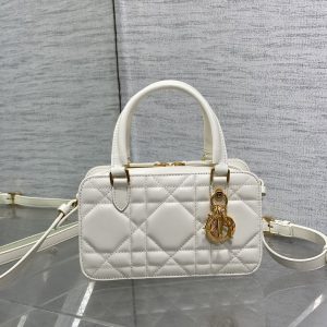 img_2b46f204_20241015_i1728969162_1406_0_jpg MINI GROOVE 20 BAG IN WHITE MACROCANNAGE CALFSKIN