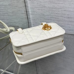 img_2b46f204_20241015_i1728969162_2752_2_jpg MINI GROOVE 20 BAG IN WHITE MACROCANNAGE CALFSKIN