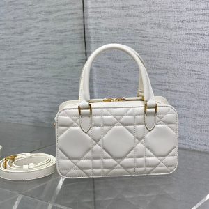 img_2b46f204_20241015_i1728969163_2922_6_jpg MINI GROOVE 20 BAG IN WHITE MACROCANNAGE CALFSKIN