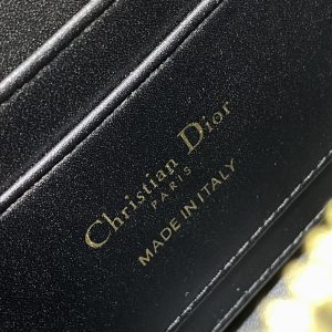 img_2b46f204_20241015_i1728969642_2348_8_jpg MINI GROOVE 20 BAG IN BLACK MACROCANNAGE CALFSKIN