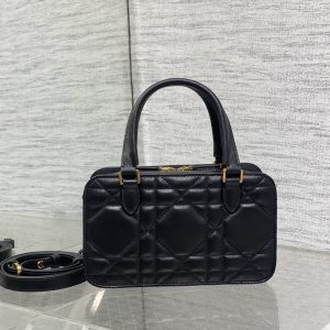 img_2b46f204_20241015_i1728969642_7837_2_jpg MINI GROOVE 20 BAG IN BLACK MACROCANNAGE CALFSKIN