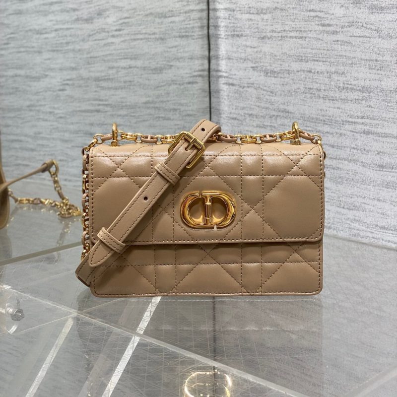 CD Miss Caro 17 Bag Biscuit Calfskin 226500