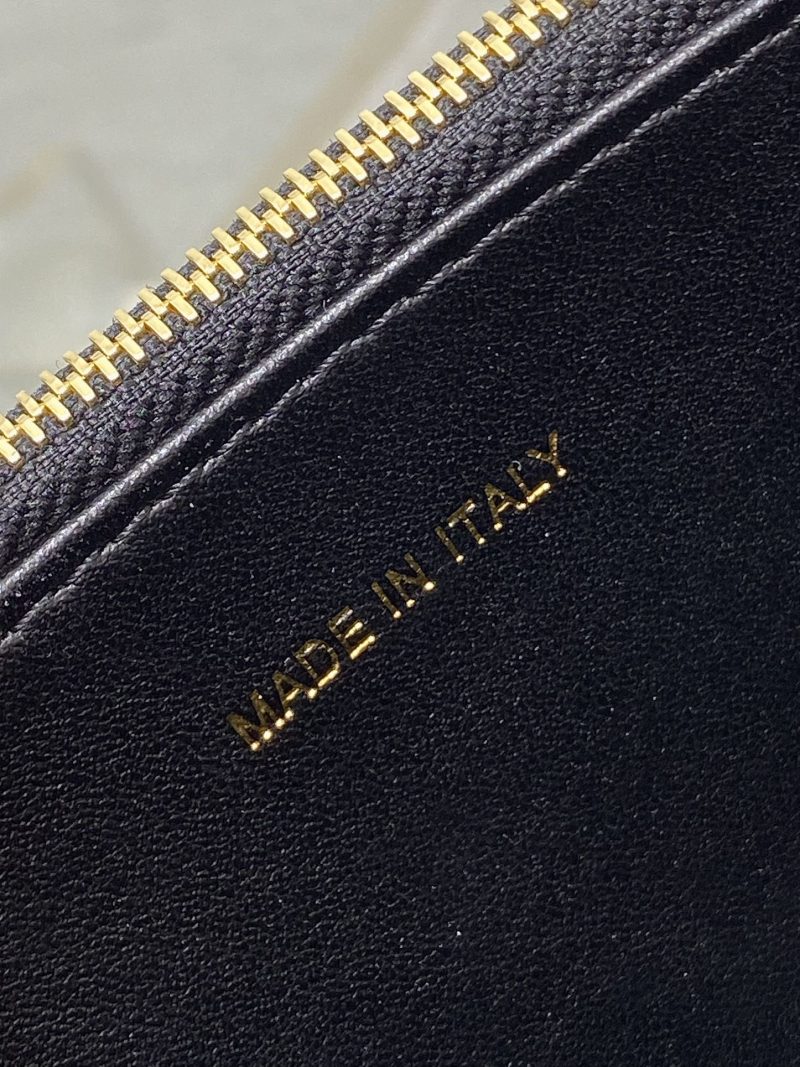 CD Miss Caro 17 Bag Black Calfskin 226490