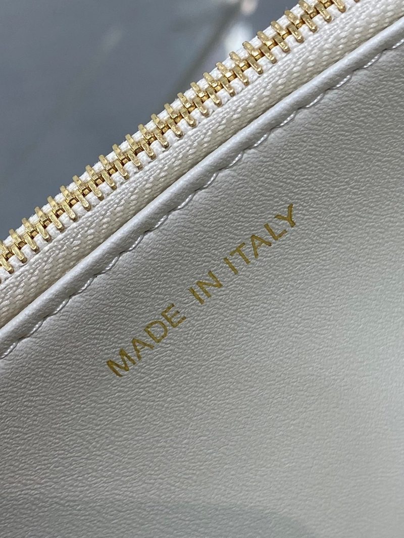 CD Miss Caro 17 Bag White Calfskin 226494