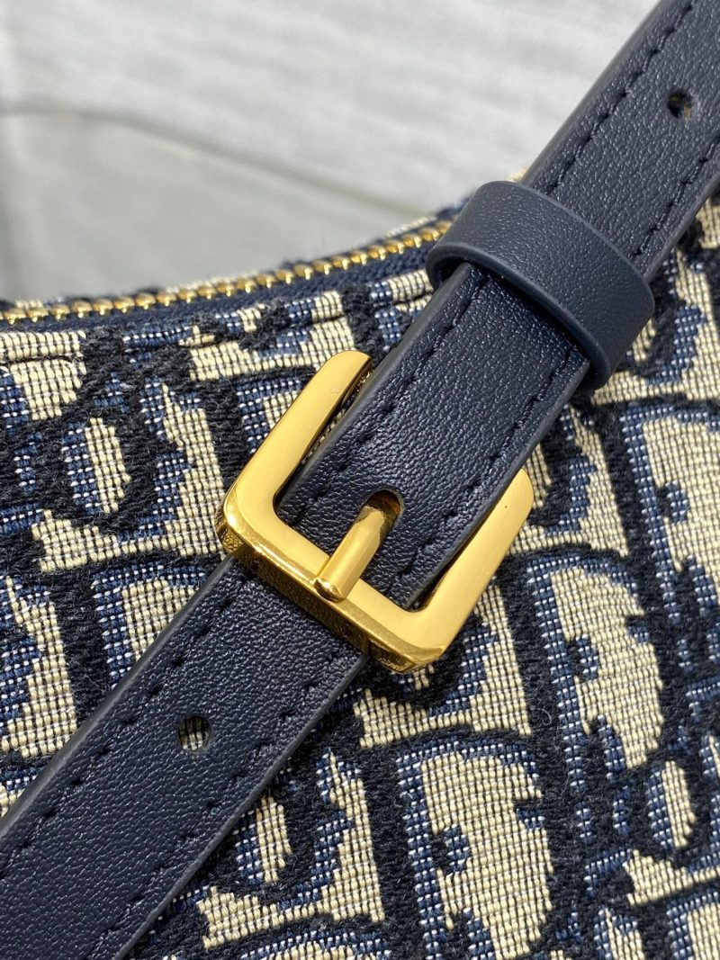 img_2b46f204_20241019_i1729322198_1031_0_jpg MONTAIGNE CIGALE MINI 24 BAG IN BLUE DIOR OBLIQUE JACQUARD