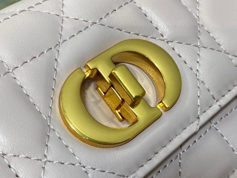 MONTAIGNE AVENUE MINI 19 BAG IN LIGHT PINK CALFSKIN WITH GOLD HARDWARE