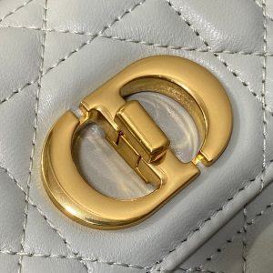 MONTAIGNE AVENUE MINI 19 BAG IN PISTACHIO GREEN CALFSKIN WITH GOLD HARDWARE