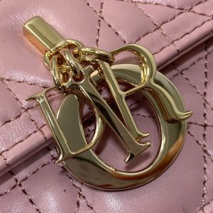 MINI BAG 24 IN ROSE PINK PATENT CANNAGE CALFSKIN