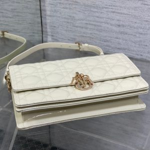 img_2b46f204_20241026_i1729931175_8219_6_jpg MINI BAG 24 IN WHITE CREAM PATENT CANNAGE CALFSKIN