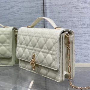img_2b46f204_20241026_i1729931175_9820_4_jpg MINI BAG 24 IN WHITE CREAM PATENT CANNAGE CALFSKIN
