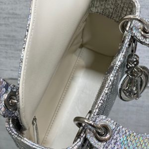 img_2b46f204_20241028_i1730103777_3844_7_jpg MINI 17 LADY BAG IN SILVER SNAKESKIN PATTERN LAMBSKIN