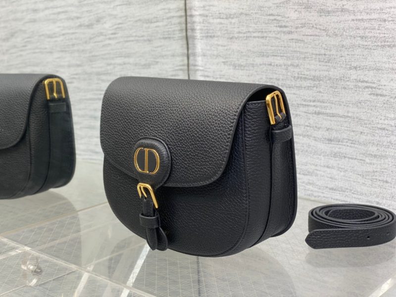 img_2b46f204_20241101_i1730440291_4234_3_jpg MEDIUM 27 BOBBY BAG IN BLACK LAMBSKIN