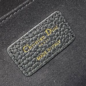 img_2b46f204_20241101_i1730440291_7992_5_jpg MEDIUM 27 BOBBY BAG IN BLACK LAMBSKIN