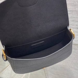 img_2b46f204_20241101_i1730440291_879_4_jpg MEDIUM 27 BOBBY BAG IN BLACK LAMBSKIN