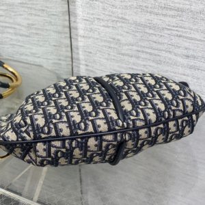 img_2b46f204_20241101_i1730442343_2235_1_jpg WALK IN PURSE 36 BAG BLUE OBLIQUE JACQUARD