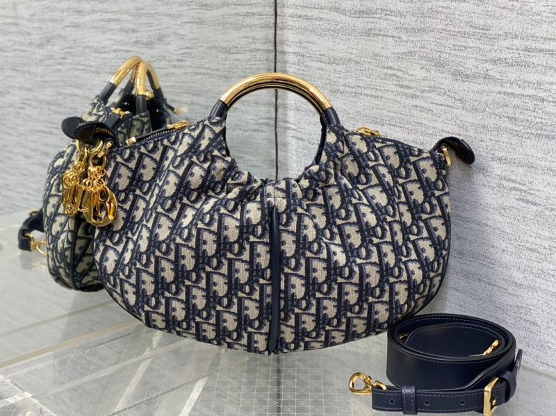 img_2b46f204_20241101_i1730442343_4559_3_jpg WALK IN PURSE 36 BAG BLUE OBLIQUE JACQUARD