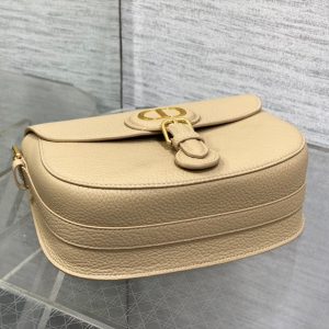 img_2b46f204_20241104_i1730711485_1810_2_jpg MEDIUM 27 BOBBY BAG IN TAN BEIGE LAMBSKIN