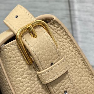 img_2b46f204_20241104_i1730711485_8210_6_jpg MEDIUM 27 BOBBY BAG IN TAN BEIGE LAMBSKIN