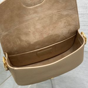 img_2b46f204_20241104_i1730711485_8394_4_jpg MEDIUM 27 BOBBY BAG IN TAN BEIGE LAMBSKIN