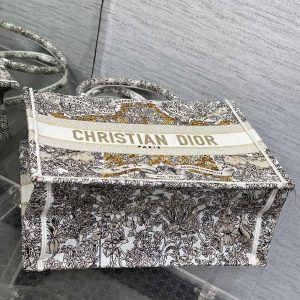 MEIDUM 36 BOOK TOTE IN COLORFUL CANVAS 226304