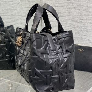 ALWAYS MEDIUM 28 BAG IN BLACK MACROCANNAGE CALFSKIN